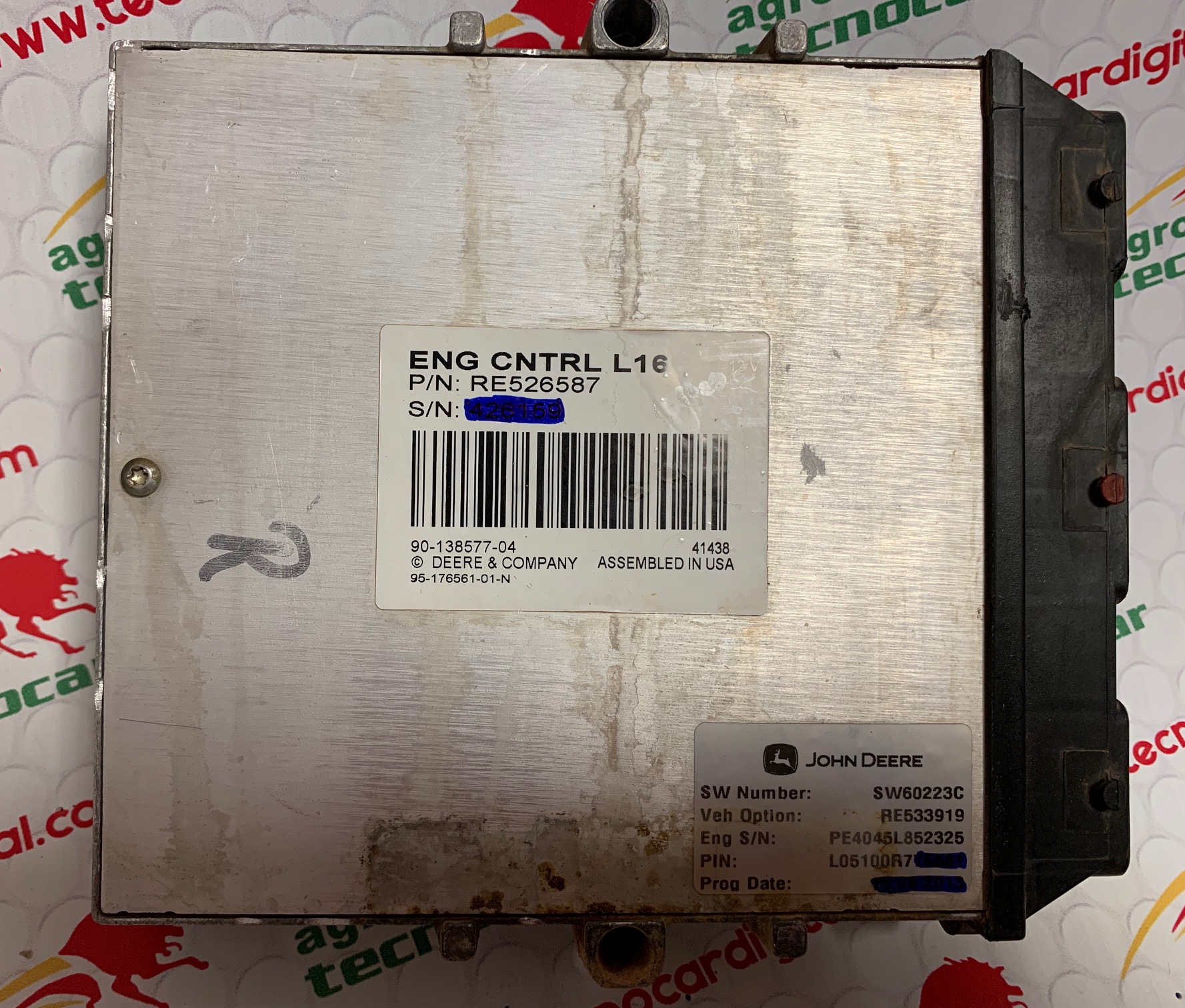RE526587 RE533919 ReparaciÃ³n ecu motor Jhon Deere L16